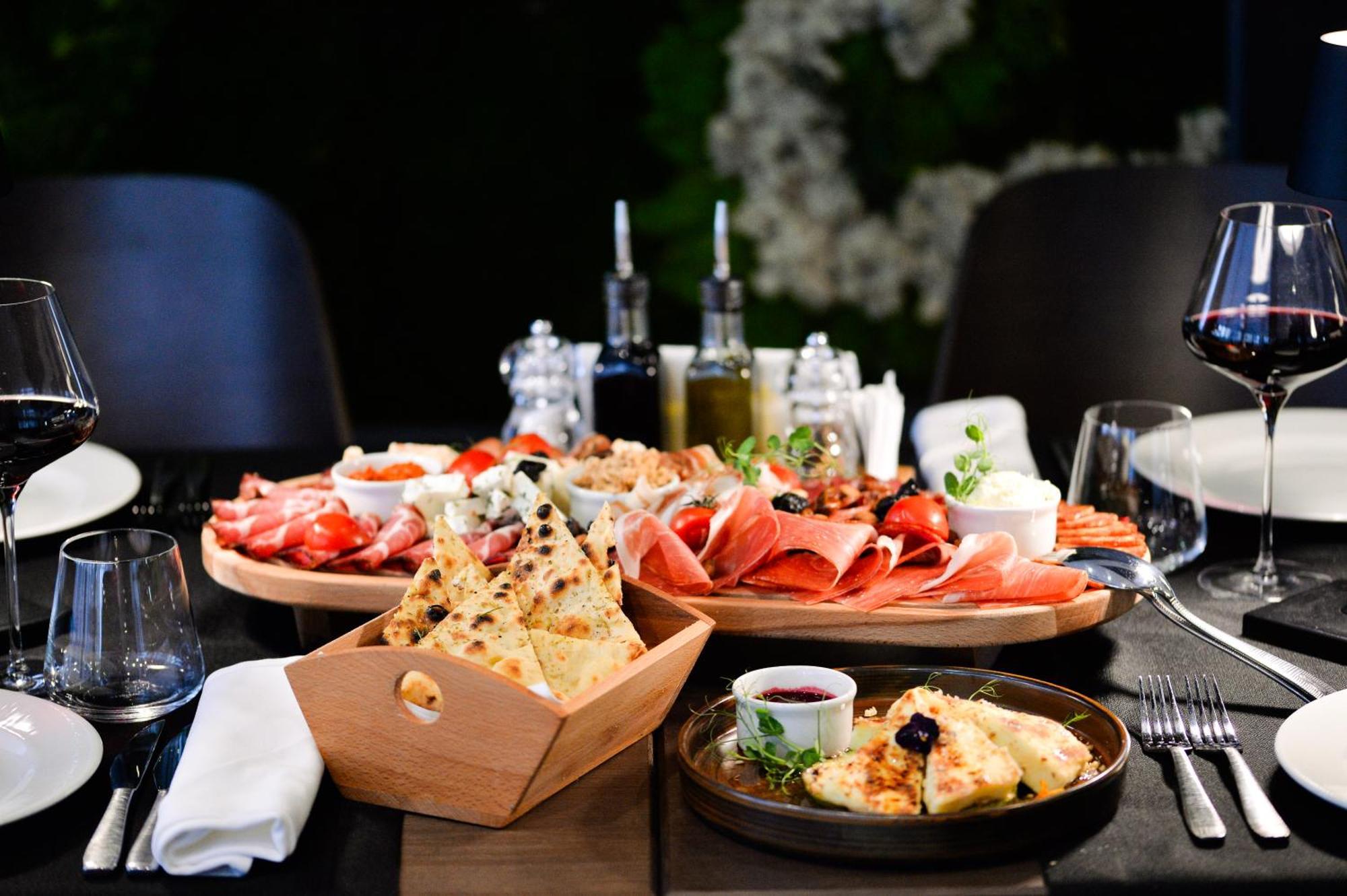 Vila Borova Wellness&Spa Resort ซลาตีบอร์ ภายนอก รูปภาพ