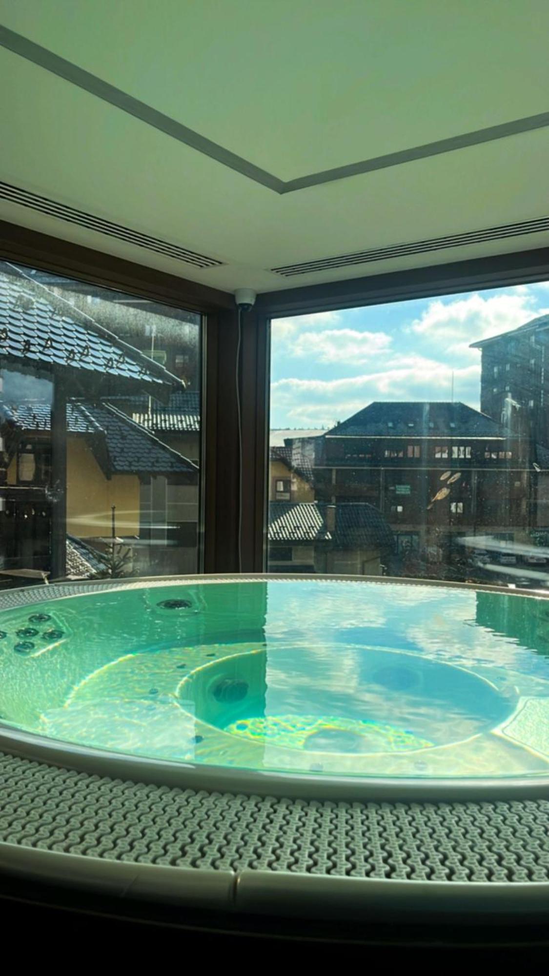 Vila Borova Wellness&Spa Resort ซลาตีบอร์ ภายนอก รูปภาพ